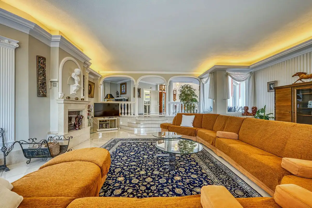 Living room of Detached homes for sale in Marbella  with Air Conditioner, Terrace and Storage room