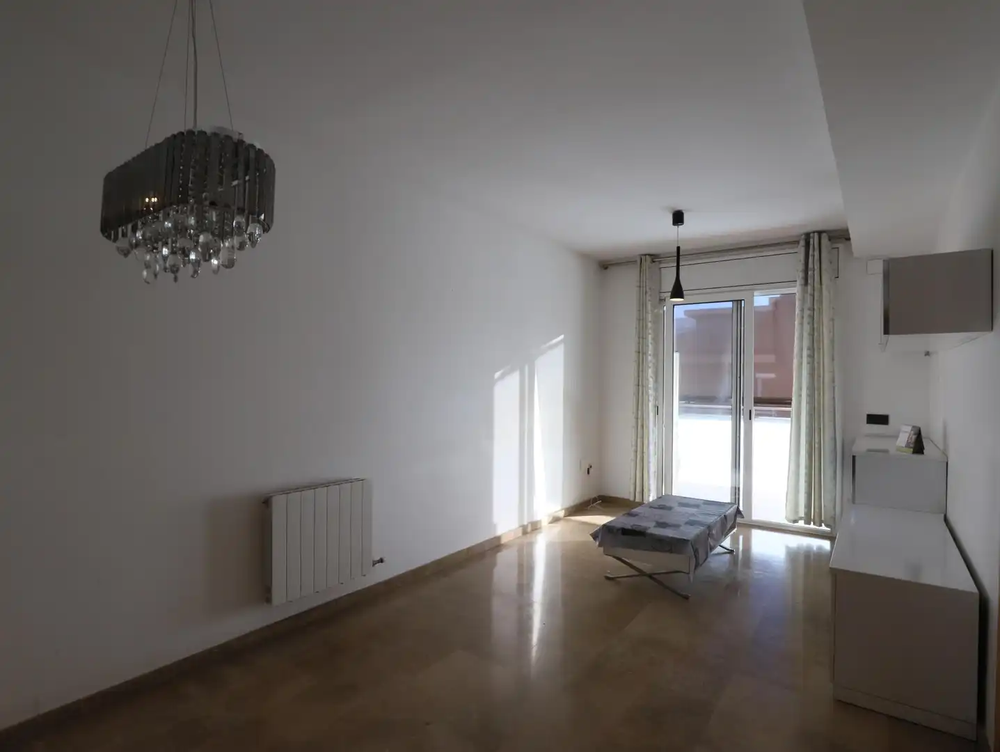 Sala de estar de Piso en venta en Esplugues de Llobregat con Aire acondicionado, Calefacción y Terraza