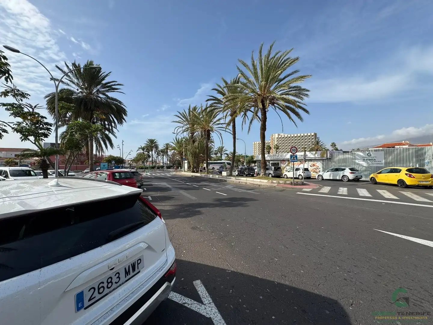 Local comercial de lloguer a Av. Santiago Puig, imagen 2