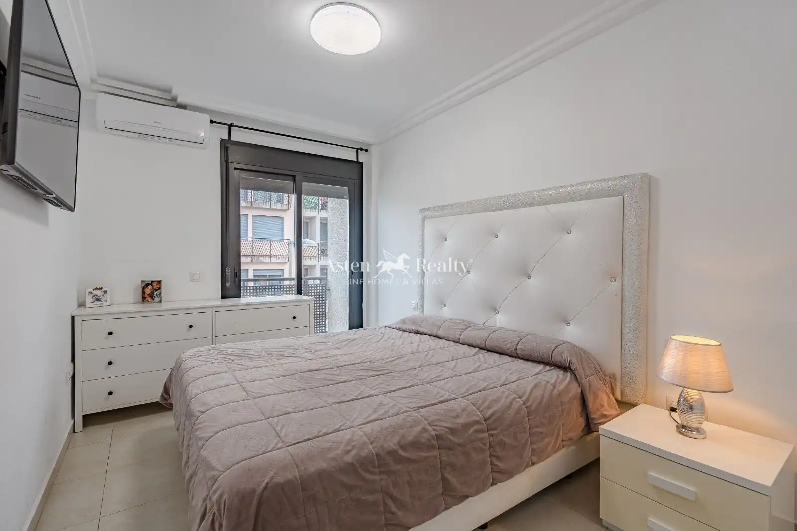 Schlafzimmer von Dachboden zum Verkauf in Adeje mit Klimaanlage, Privatgarten und Terrasse