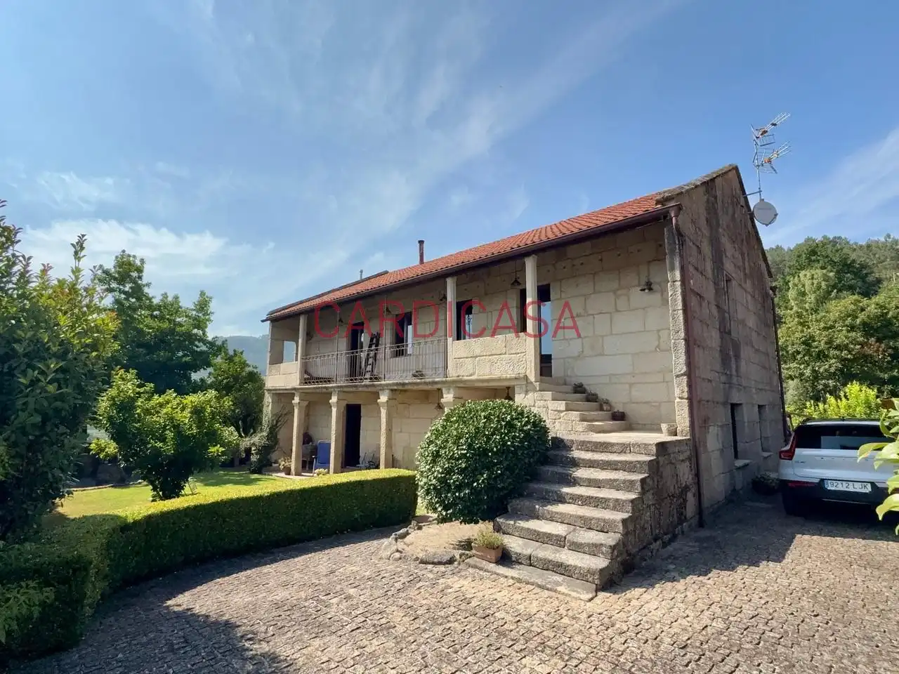 Vista exterior de Casa o xalet en venda en Mondariz amb Calefacció, Jardí privat i Terrassa