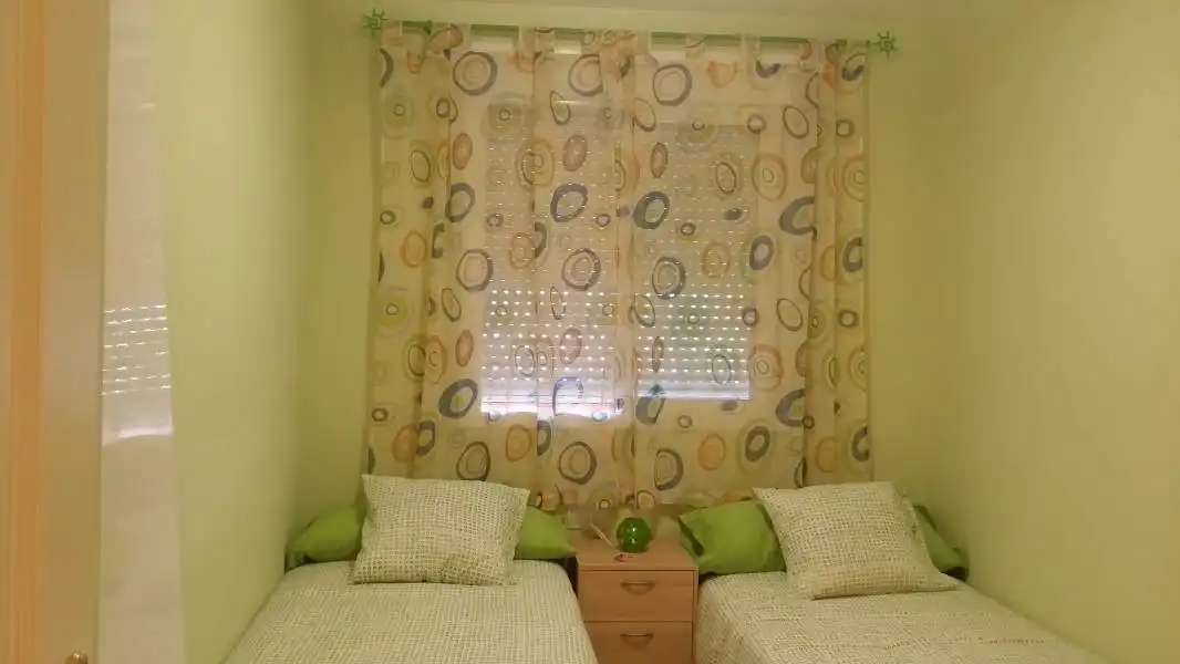 Schlafzimmer von Wohnung zum Verkauf in Almería mit Klimaanlage und Möbliert