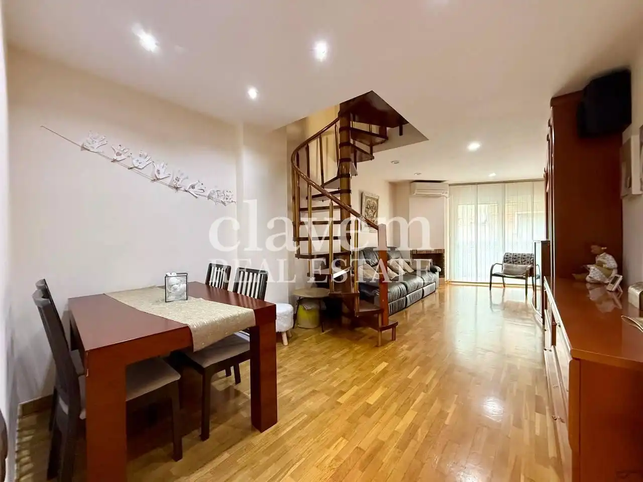 Sala de estar de Piso en venta en Barcelona con Aire acondicionado y Terraza
