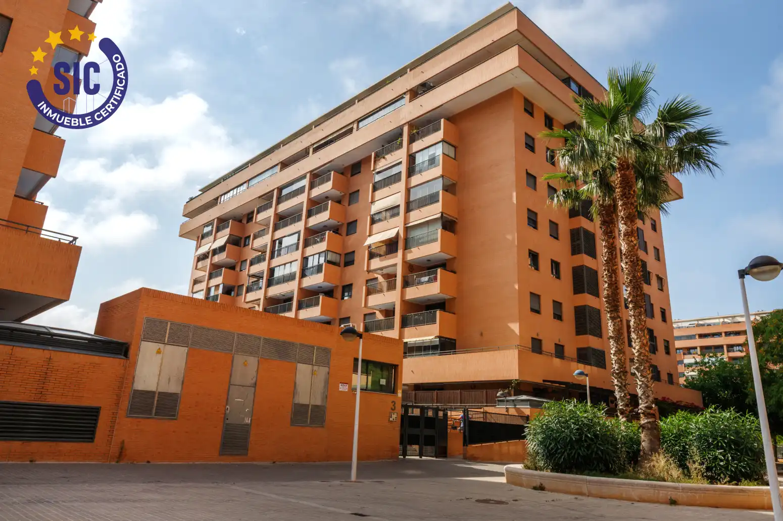 Vista exterior de Pis en venda en Alboraya amb Aire condicionat, Calefacció i Jardí privat