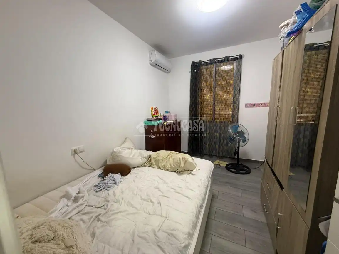 Bedroom of Buildings for sale in Madrid