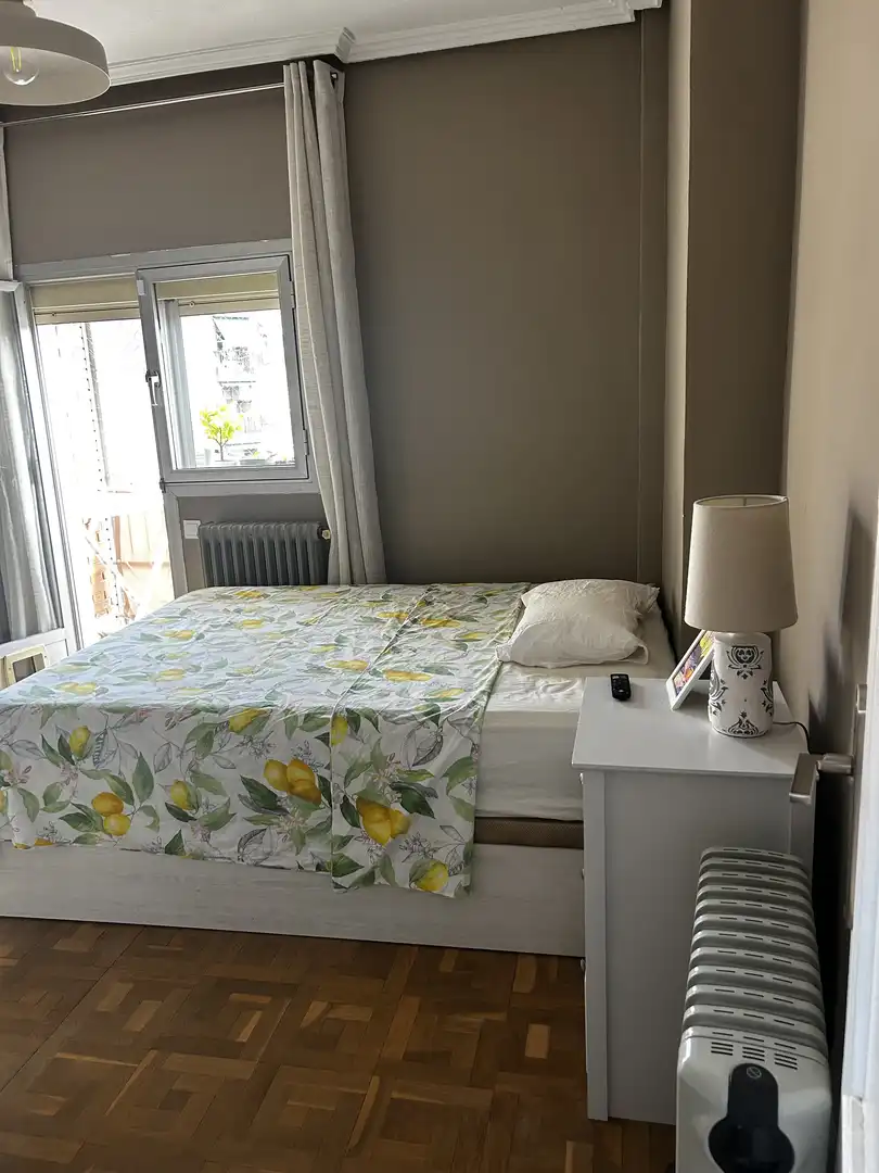 Bedroom of Flat for share in Centro