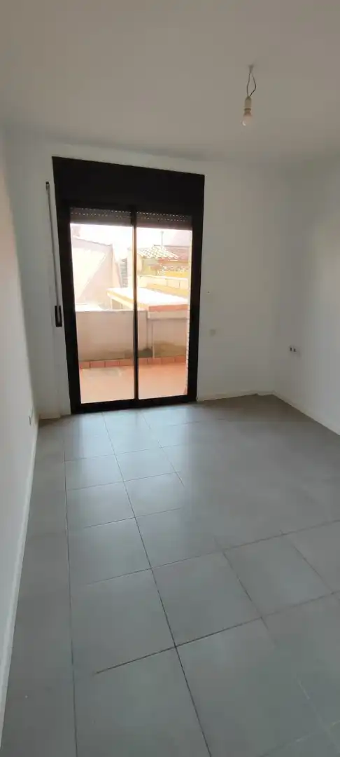 Piso de alquiler en Carrer de Granada, Egara