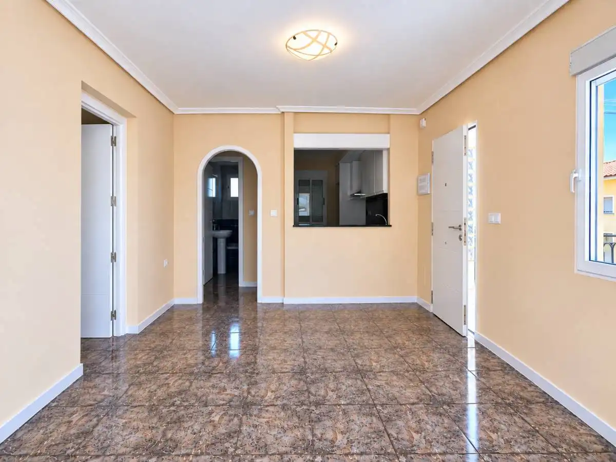 Bungalow with pool for sale in Av. de California, imagen 7