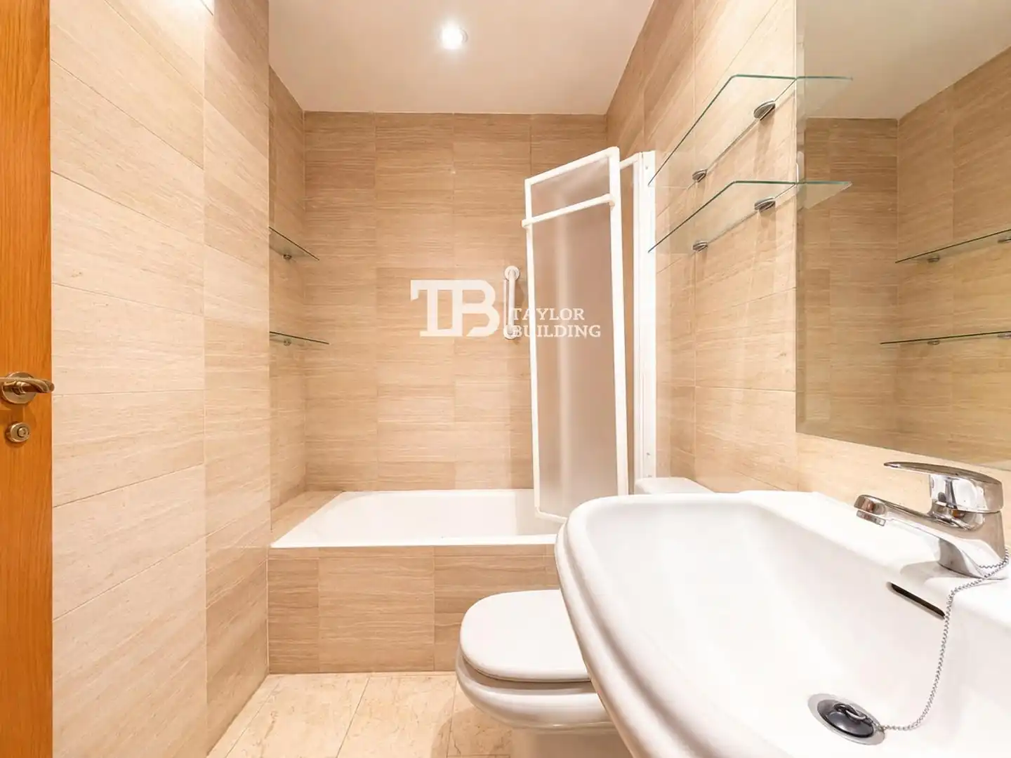 Bathroom of Flat for sale in  Palma de Mallorca  with Heating, Terrace and Storage room