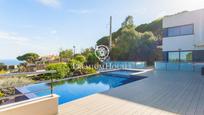 Swimming pool of House or chalet for sale in Sant Vicenç de Montalt  with Air Conditioner, Heating and Private garden