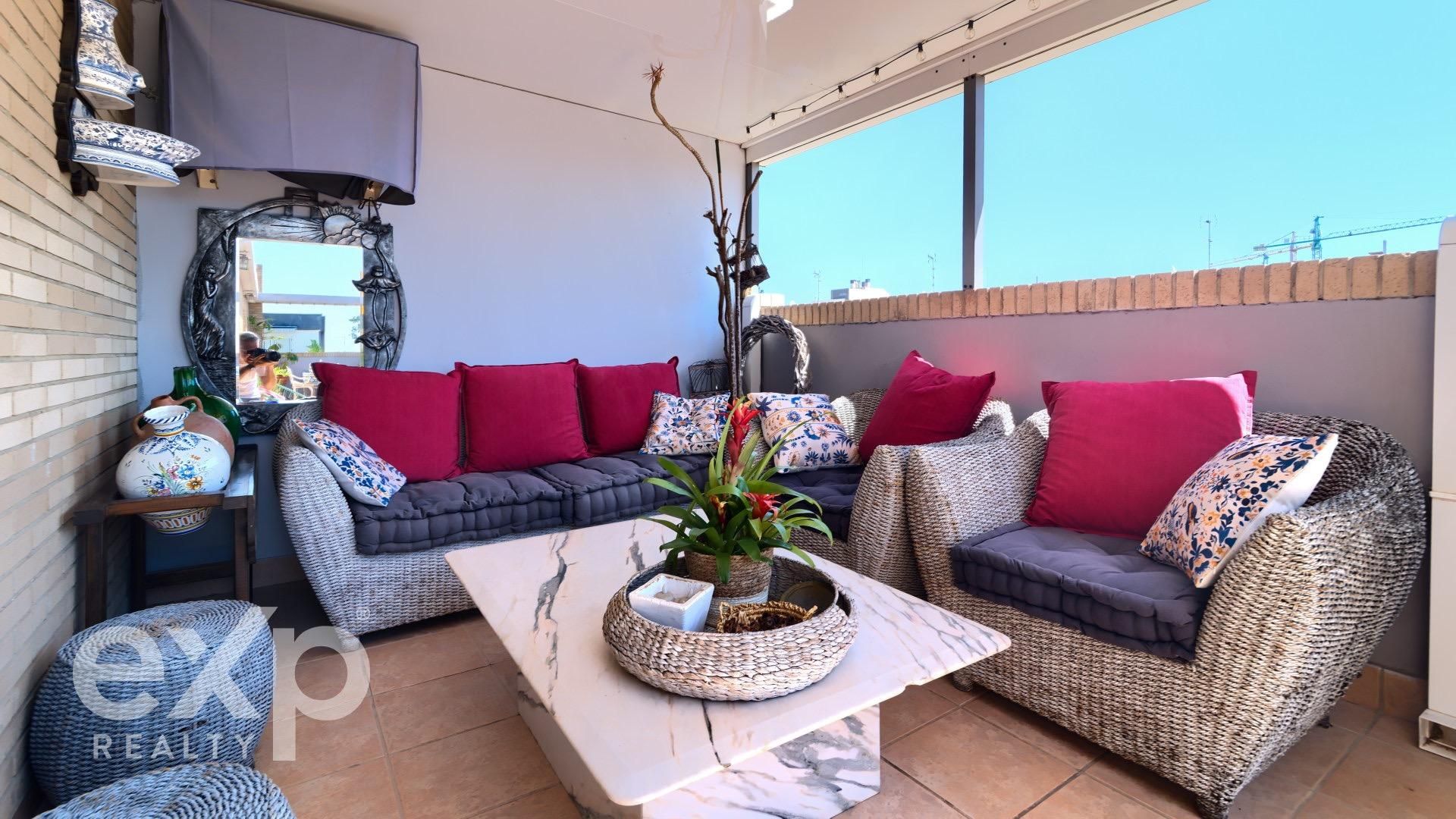 Terrassa de Àtic en venda en  Valencia Capital amb Aire condicionat, Calefacció i Jardí privat