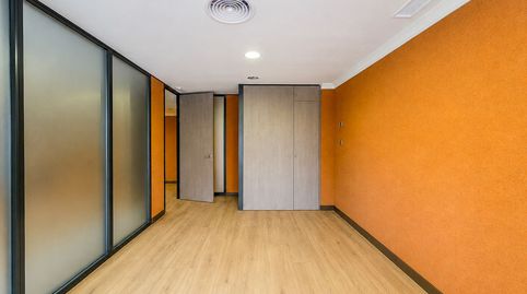 Foto 2 von Büro zur Miete in La Dama de Noche - La Alzambra, Marbella
