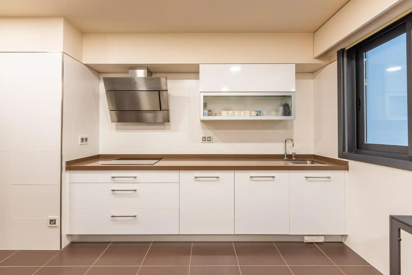 Cocina de Piso en venta en A Coruña Capital  con Calefacción, Jardín privado y Trastero