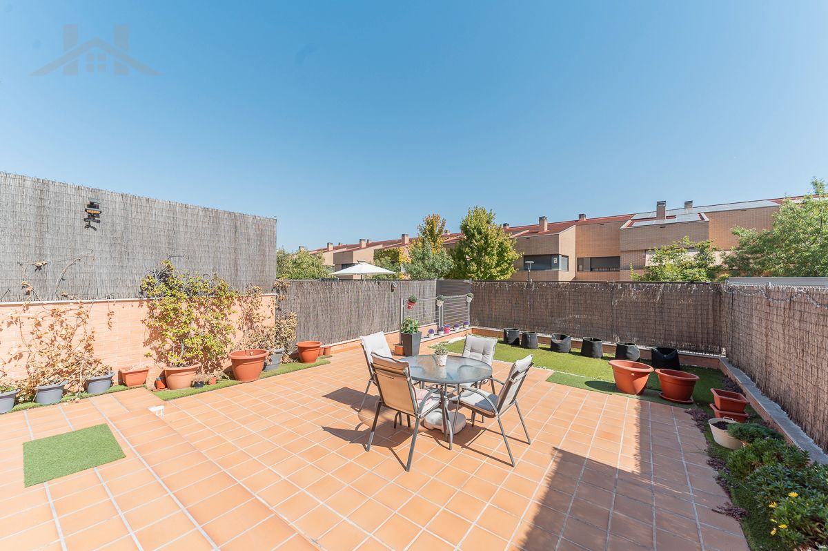 Terrace of Single-family semi-detached for sale in Arroyomolinos (Madrid)  with Air Conditioner, Heating and Private garden