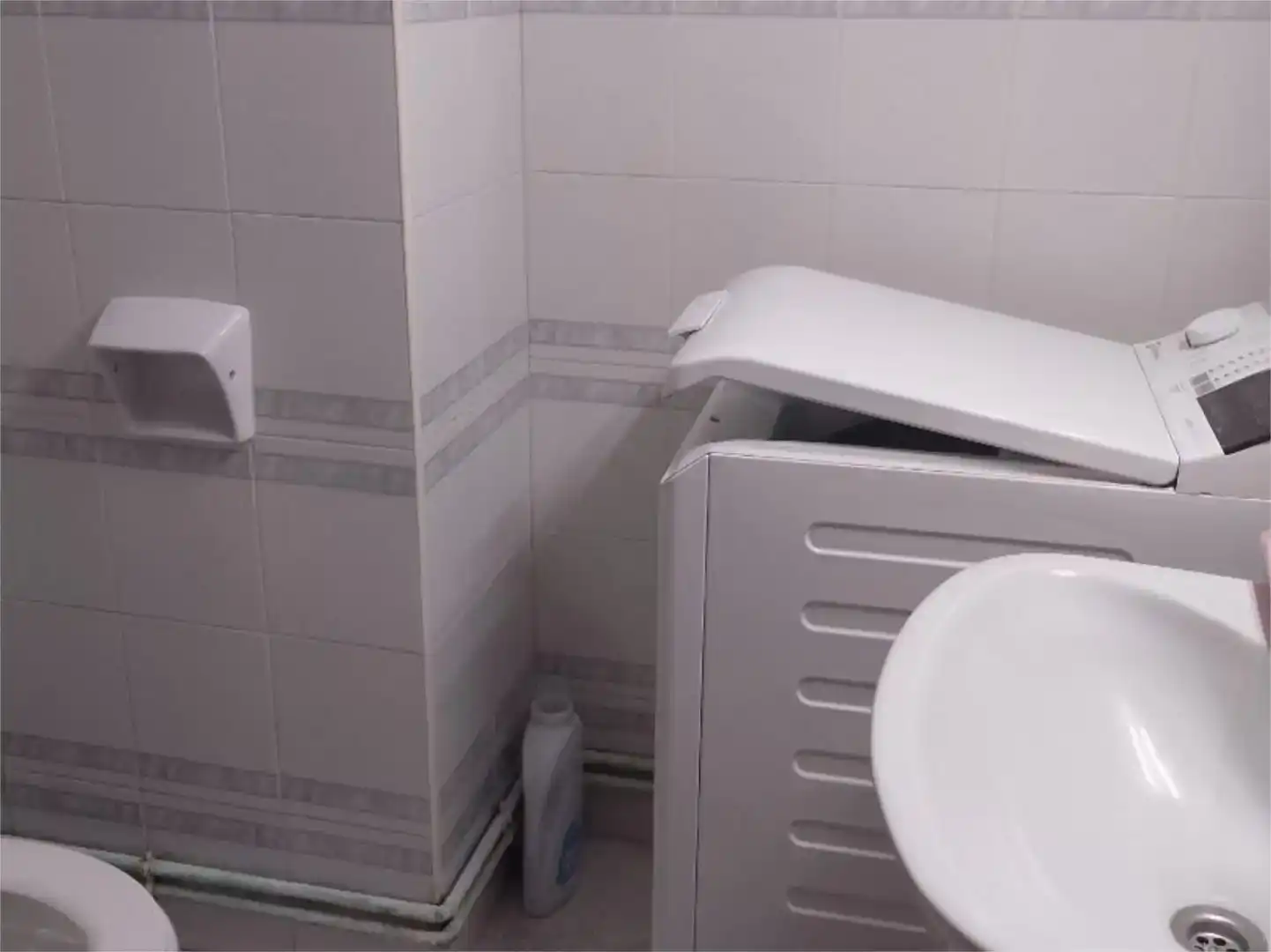 Bathroom of Flat for rent in Gijón   with Parquet flooring, Furnished and Oven