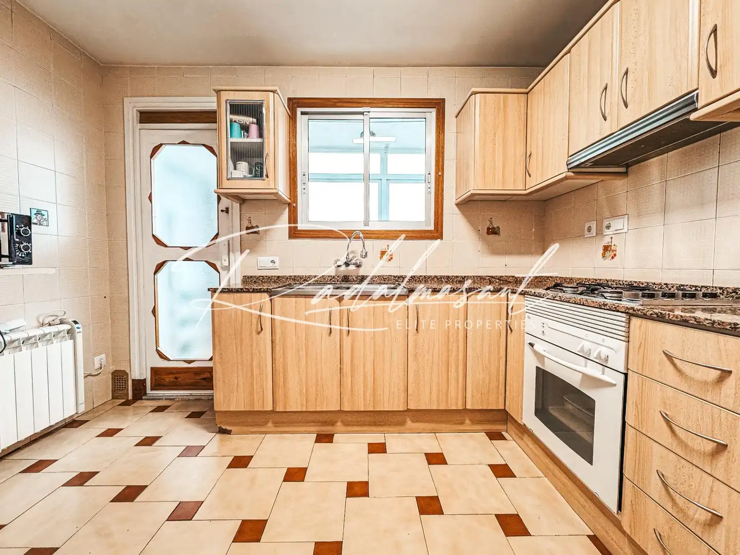 Küche von Wohnung zum Verkauf in Reus mit Heizung und Terrasse