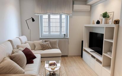 Living room of Flat for sale in  Barcelona Capital