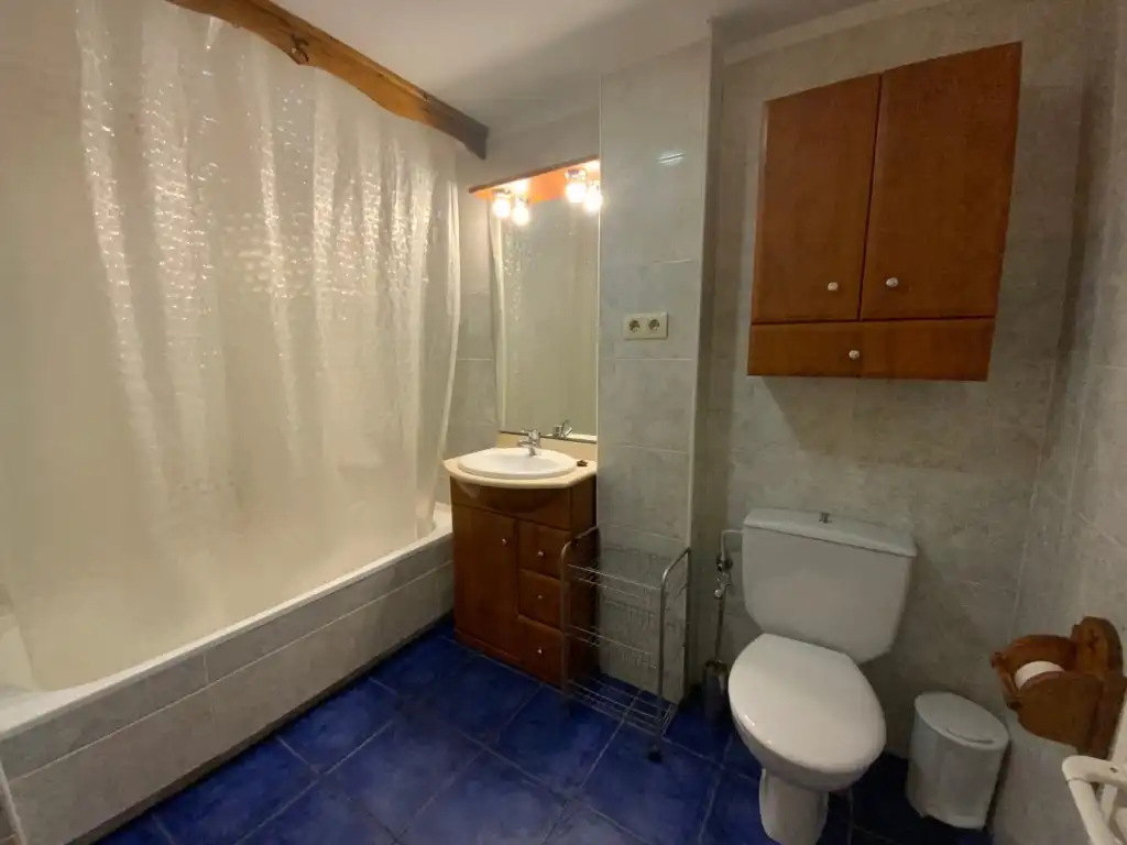 Baño de Apartamento en venta en Benasque