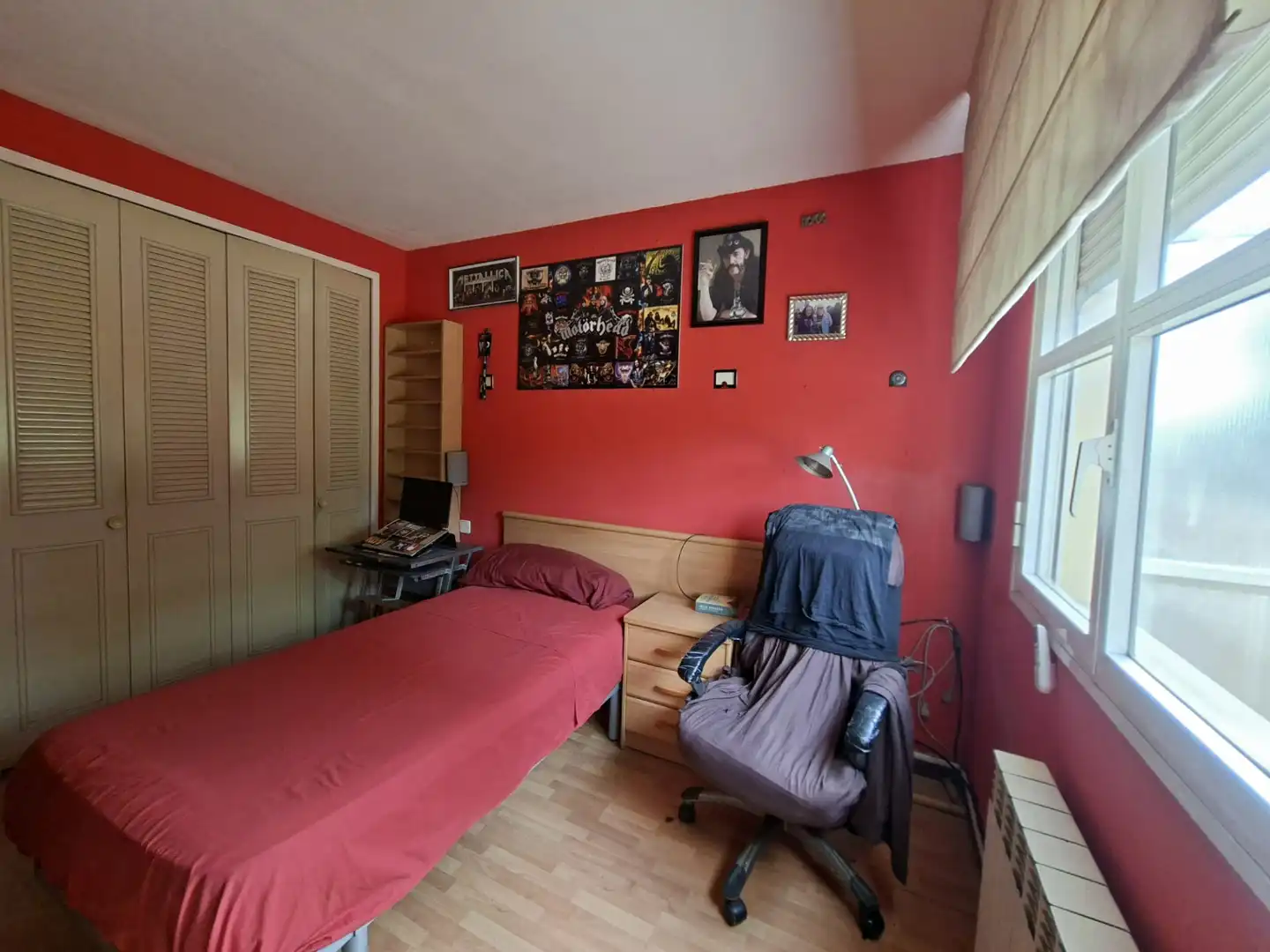 Bedroom of Flat for sale in Badalona  with Air Conditioner, Heating and Terrace