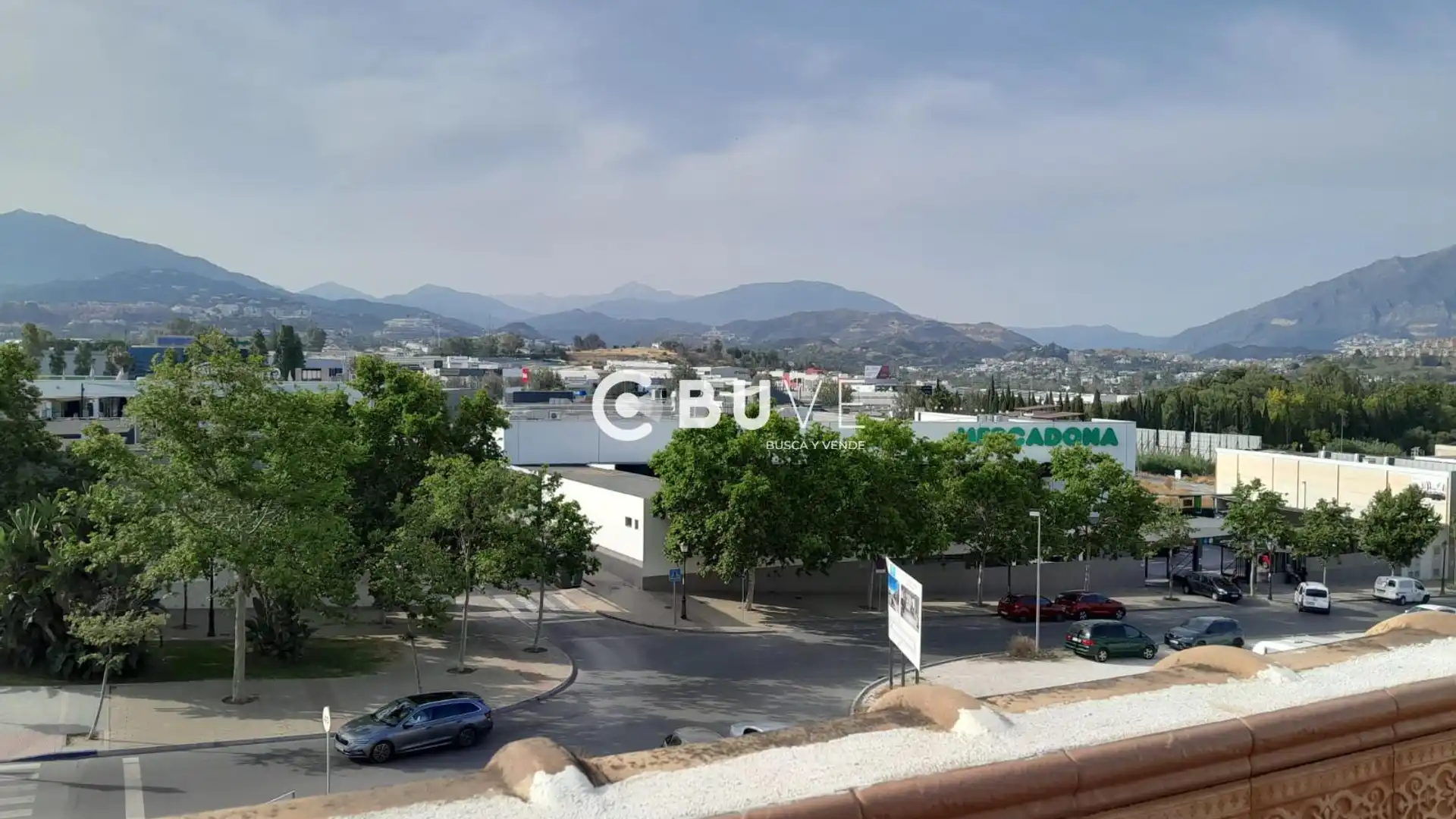 Vista exterior de Dúplex en venda en Marbella amb Aire condicionat i Terrassa