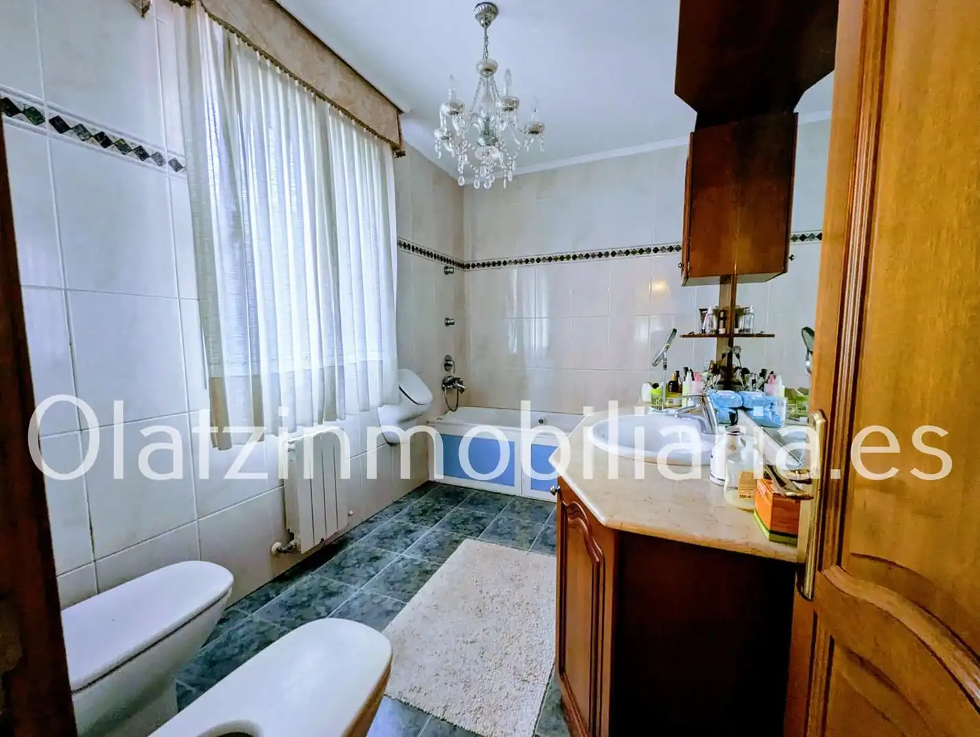 Baño de Casa o chalet en venta en Laudio / Llodio con Calefacción, Terraza y Trastero