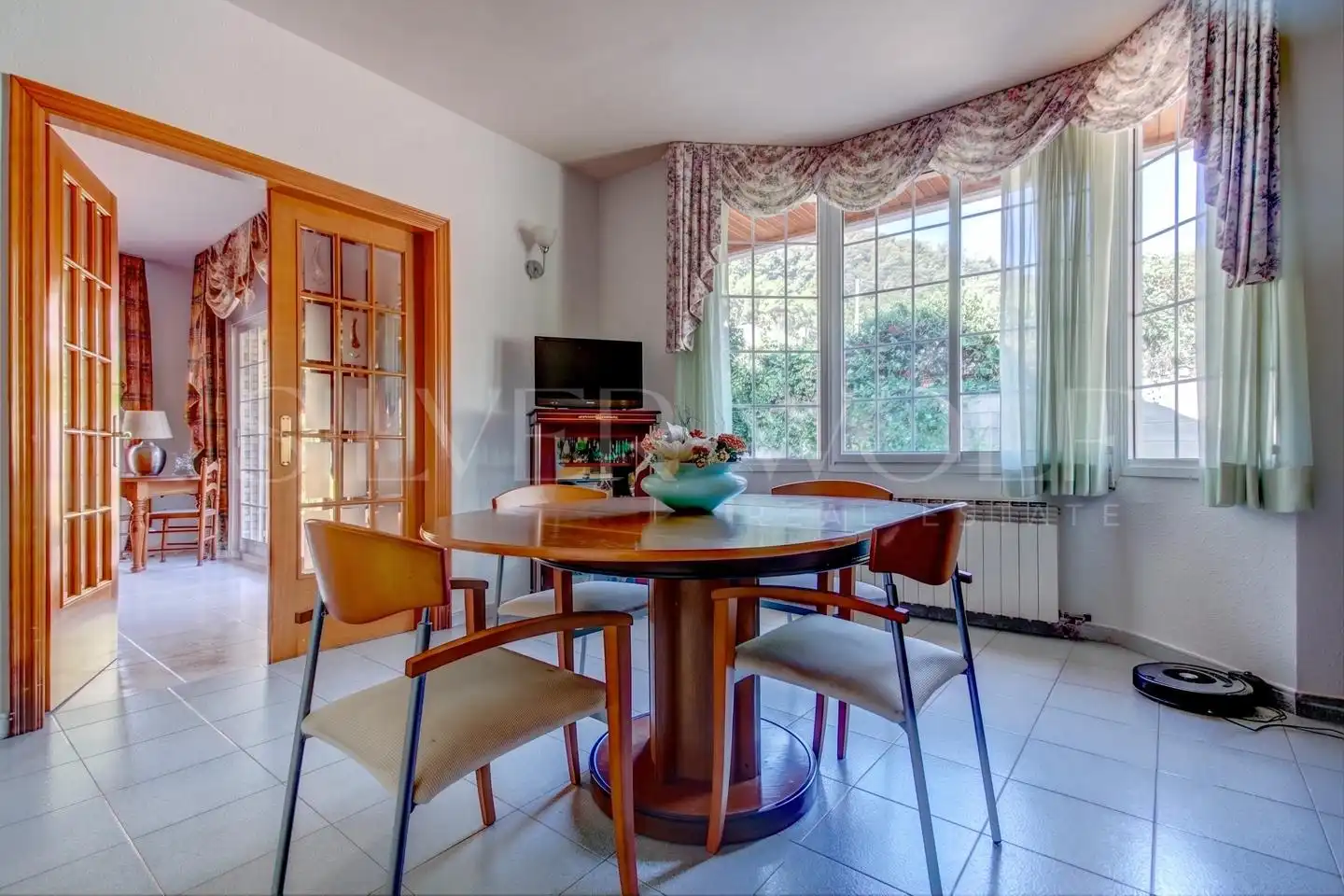Casa con piscina en venta en Segona Avinguda, imagen 13