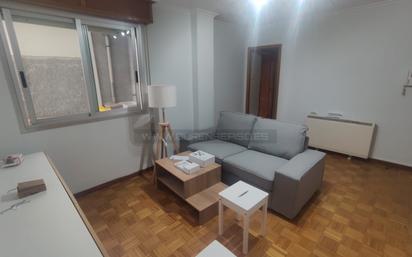 Sala d'estar de Pis de lloguer en Ourense Capital  amb Calefacció, Terrassa i Moblat