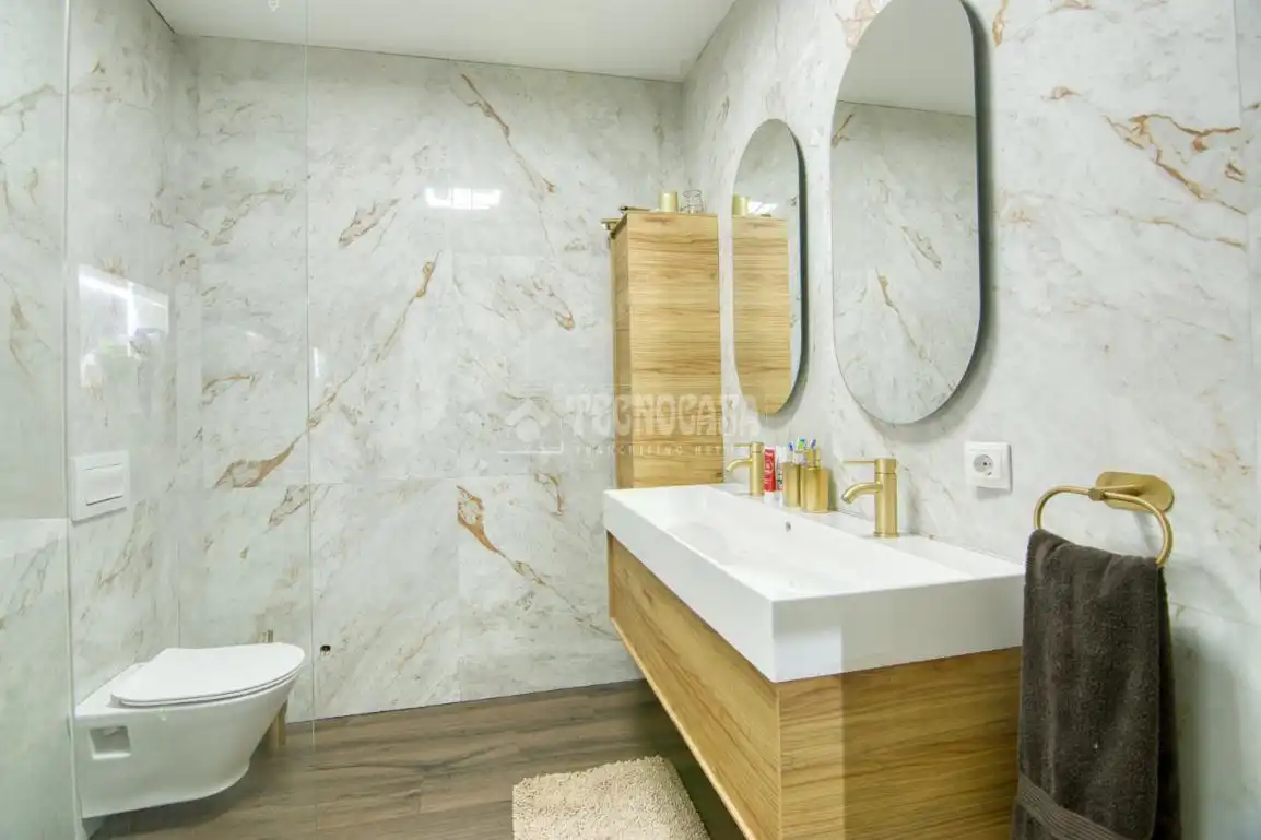 Bathroom of Houses for sale in Polanco  with Swimming Pool