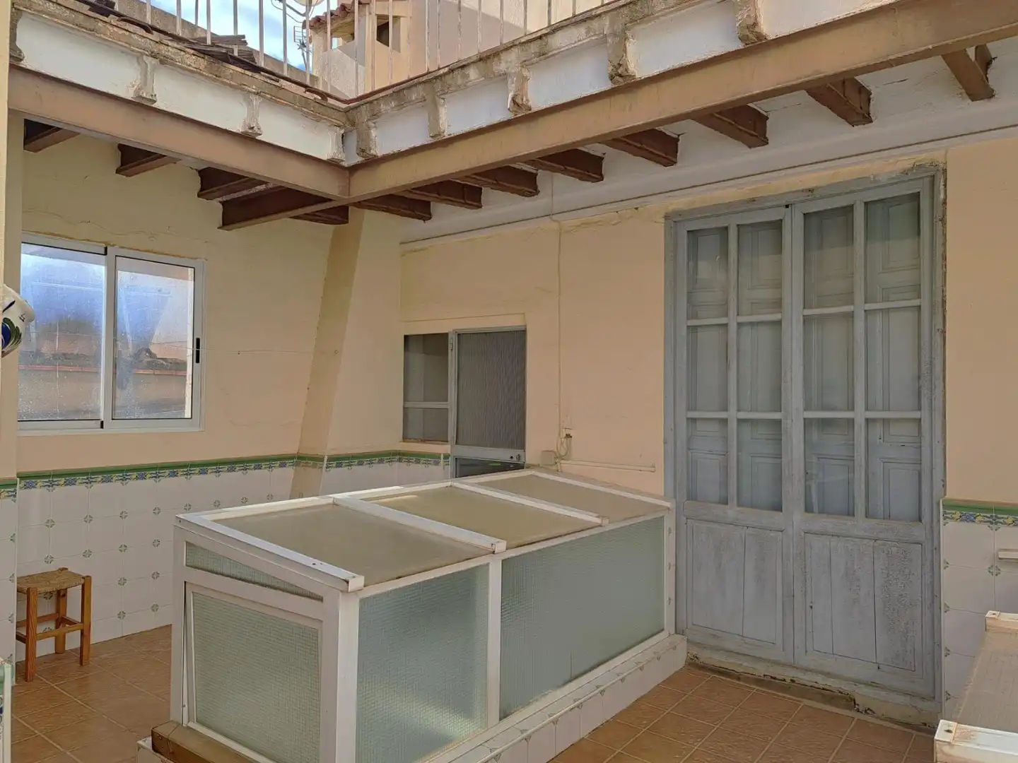 Terrassa de Casa adosada en venda en Requena amb Terrassa, Traster i Balcó