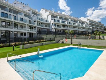 Àtic amb piscina en venda a Med Hills
