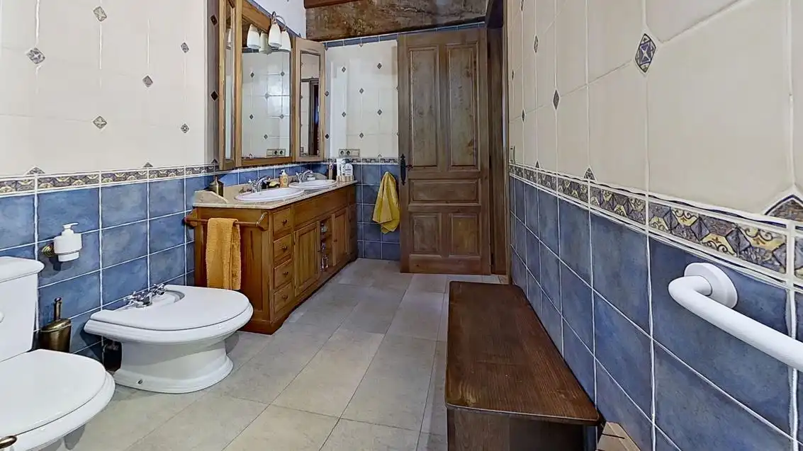 Bathroom of Houses for sale in Arakil  with Private garden, Terrace and Furnished
