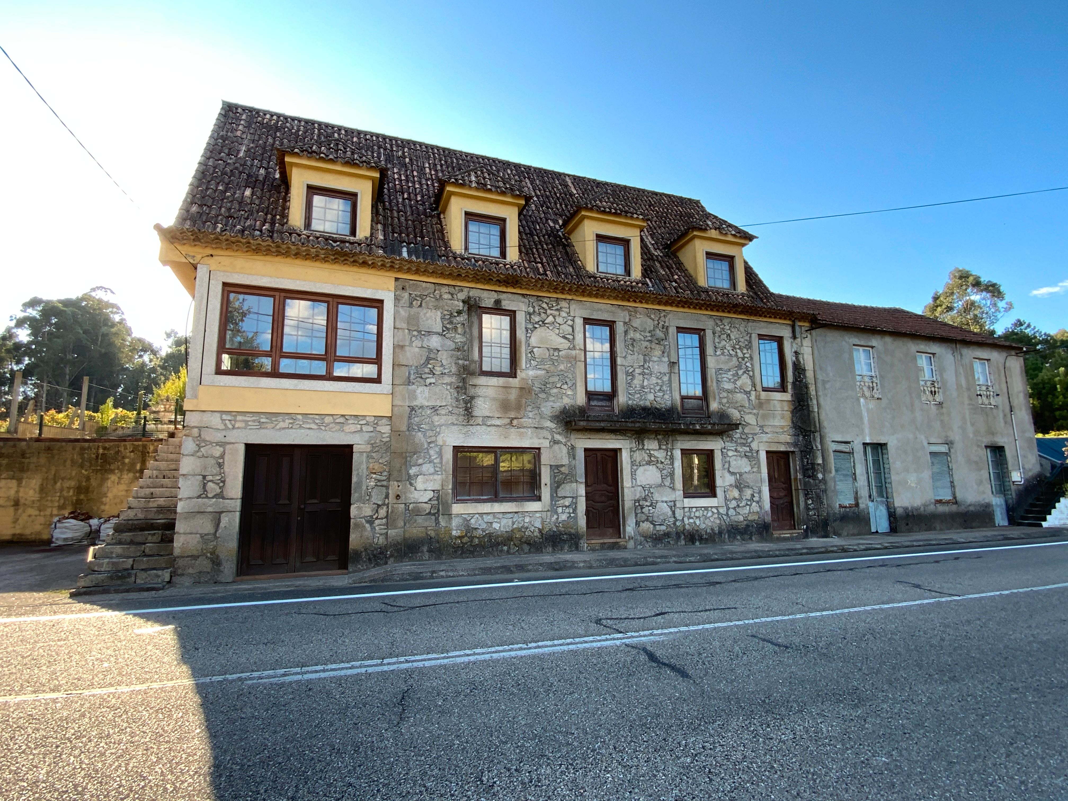 Exterior view of Single-family semi-detached for sale in Tomiño