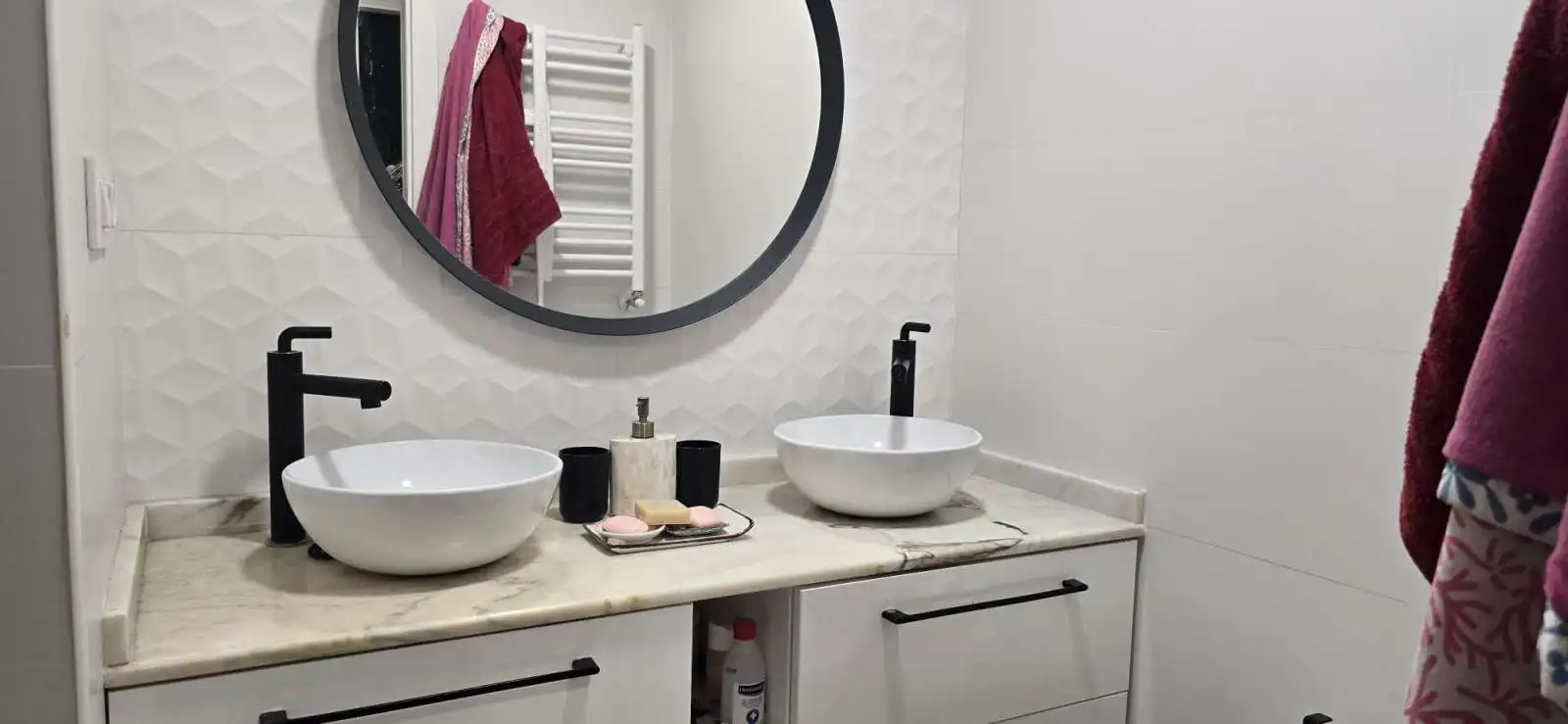Baño de Piso para compartir en Madrid con Aire acondicionado, Terraza y Amueblado
