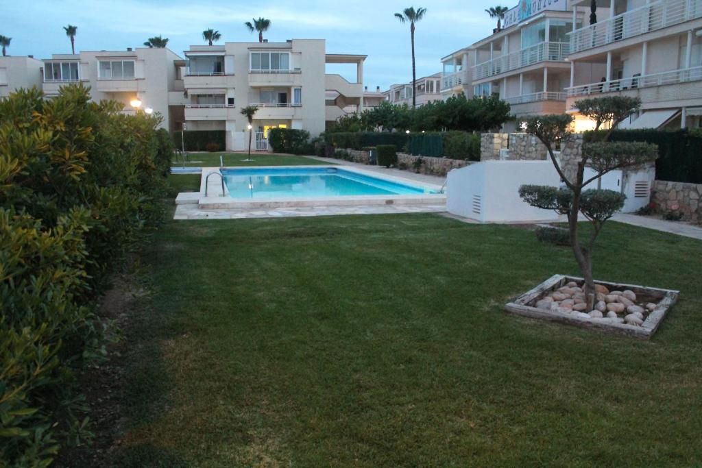 Swimming pool of Apartment for sale in Vinaròs  with Heating, Terrace and Furnished