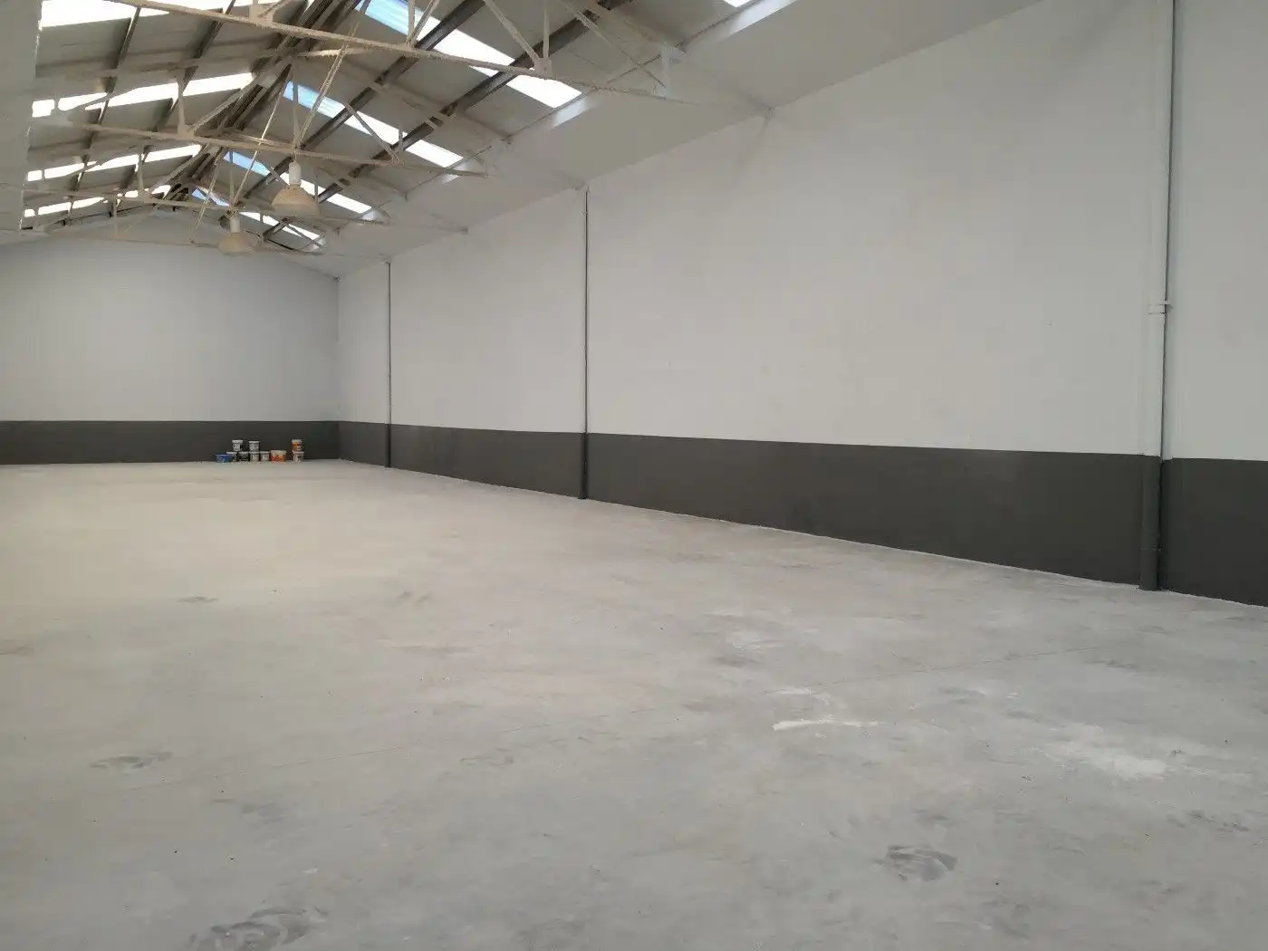 Nave industrielle à louer à Carrer Tenes 18