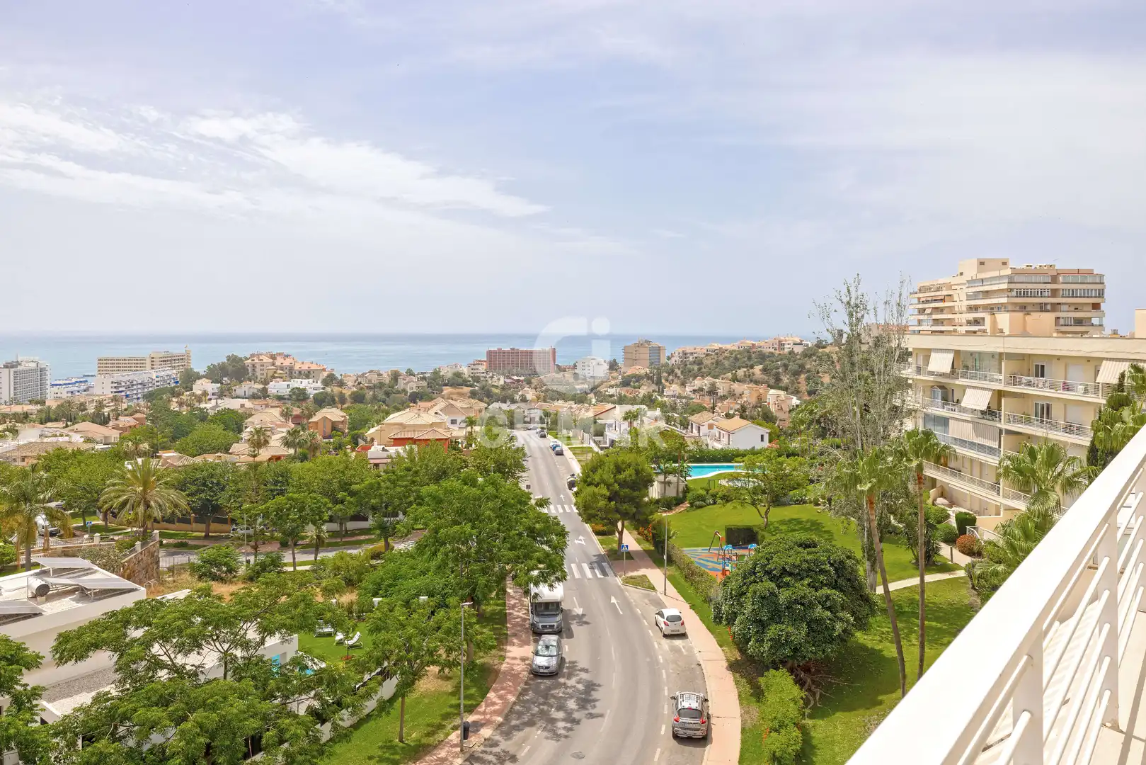 Vista exterior de Dúplex en venta en Benalmádena con Calefacción, Jardín privado y Piscina
