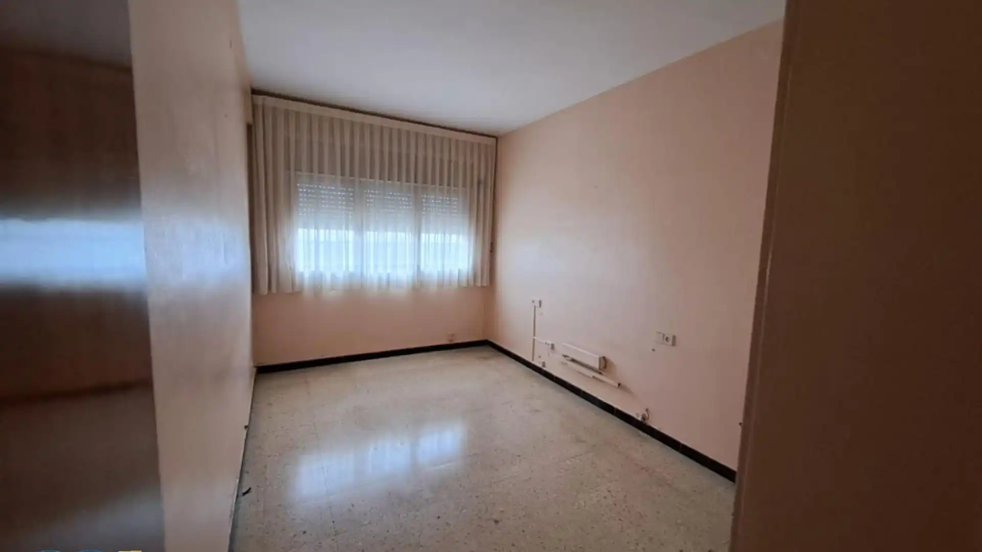 Habitación de Piso en venta en Esplugues de Llobregat