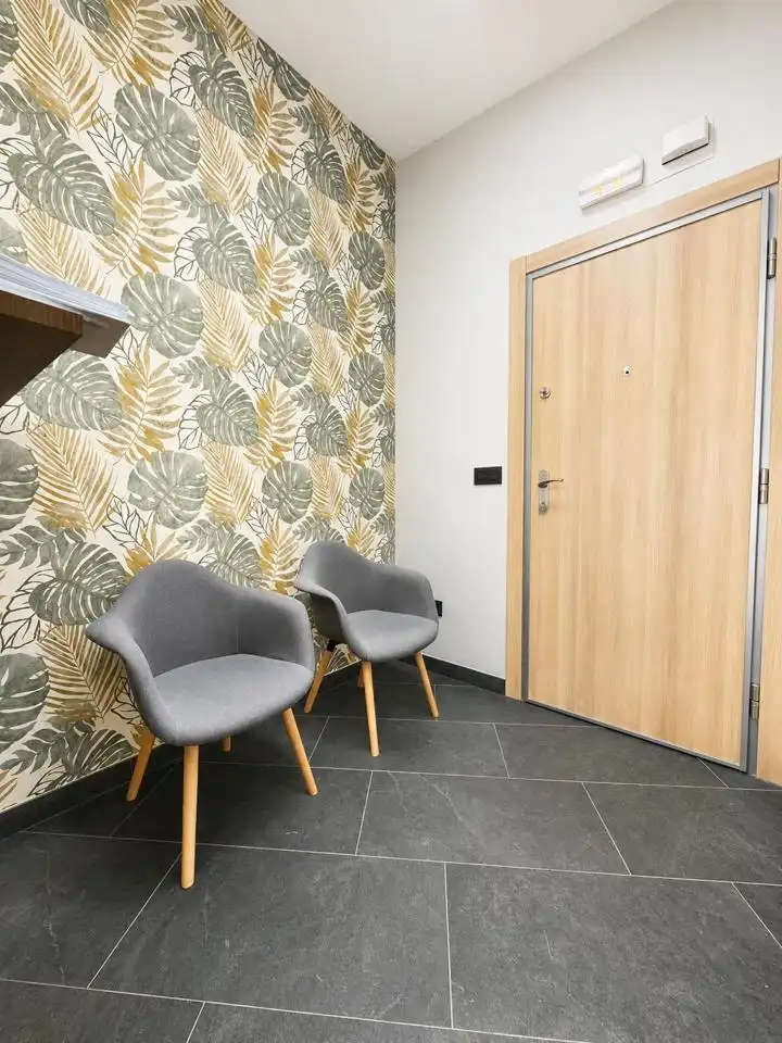 Office for rent in Segovia  with Air Conditioner