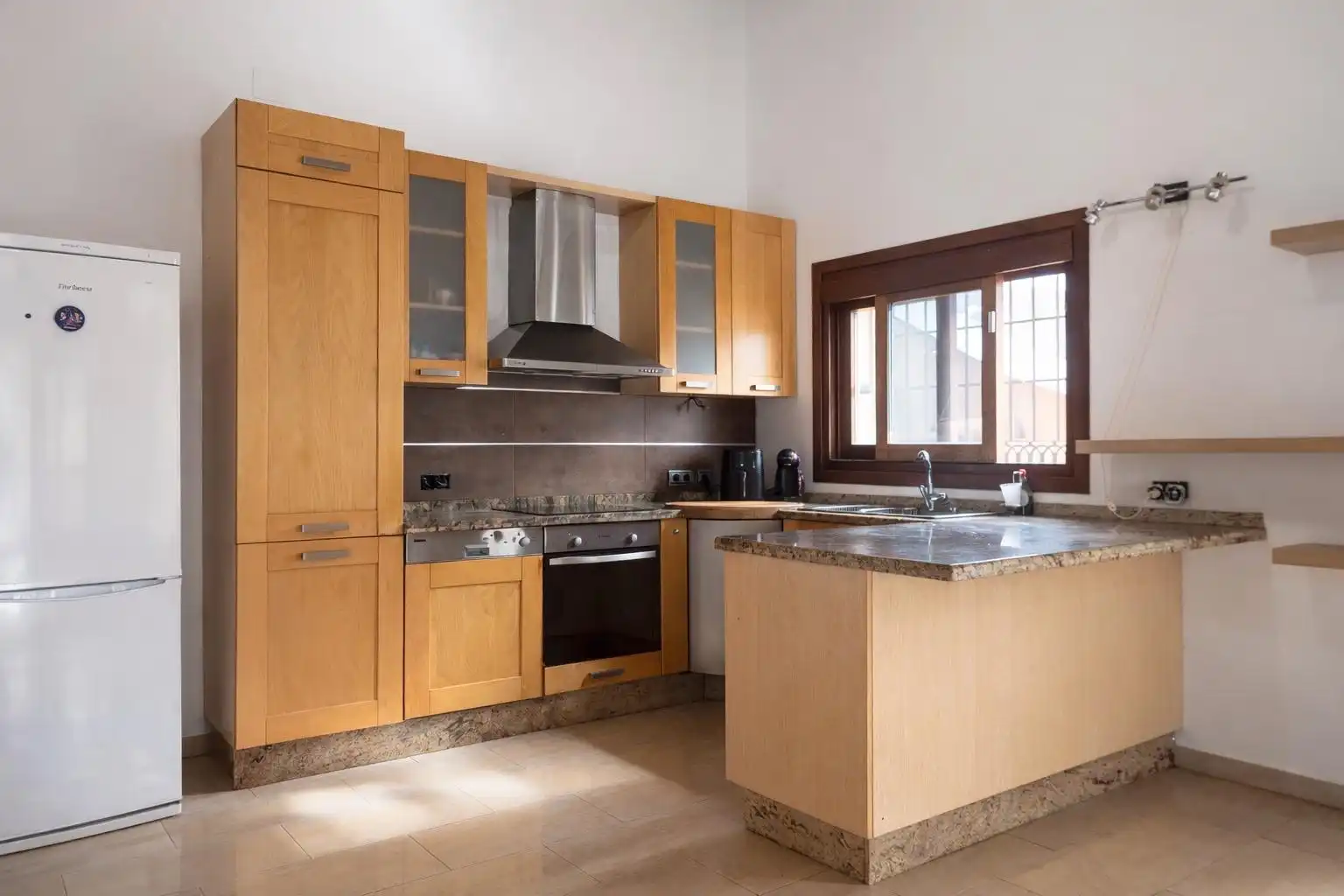 Cocina de Finca rústica en venta en Coín con Jardín privado, Terraza y Trastero