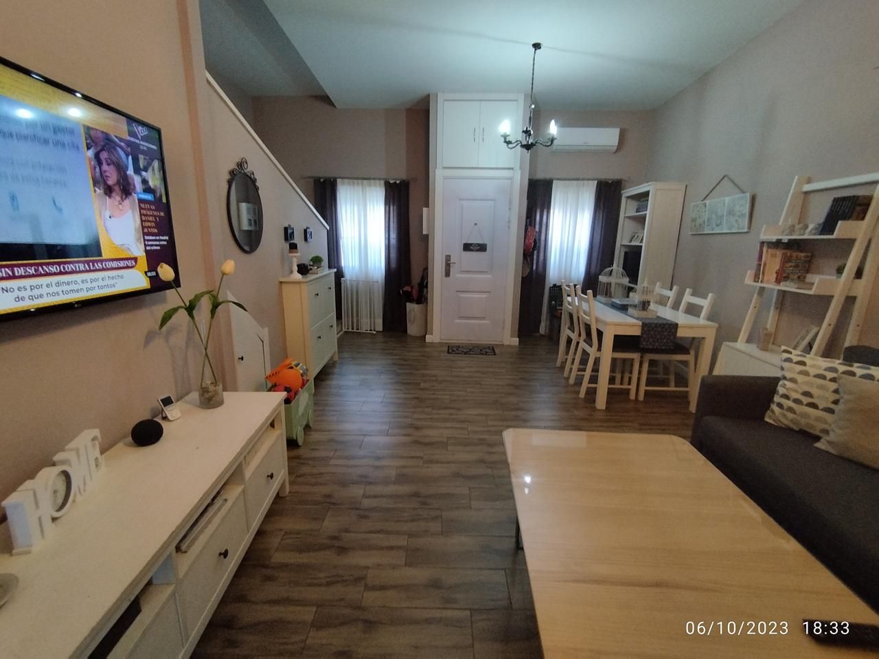 Sala d'estar de Casa o xalet en venda en Plasencia amb Aire condicionat i Terrassa