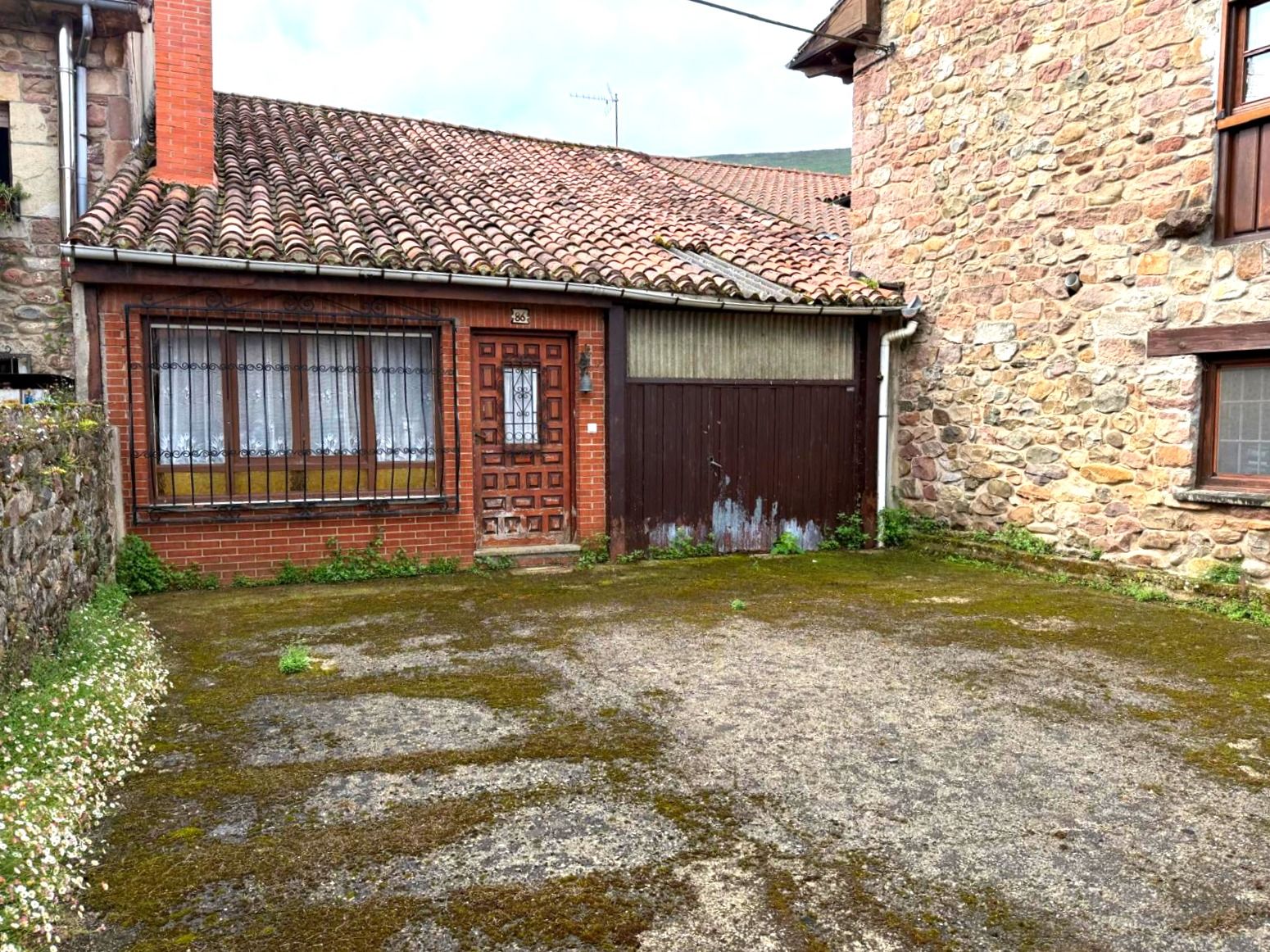 Vista exterior de Casa o chalet en venta en Mazcuerras