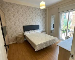 Bedroom of Flat to rent in  Granada Capital  with Air Conditioner, Terrace and Furnished