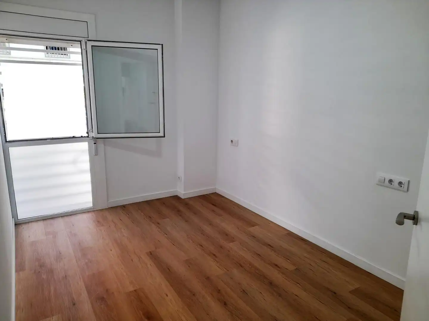 Planta baja de alquiler en Canet de Mar con Parquet