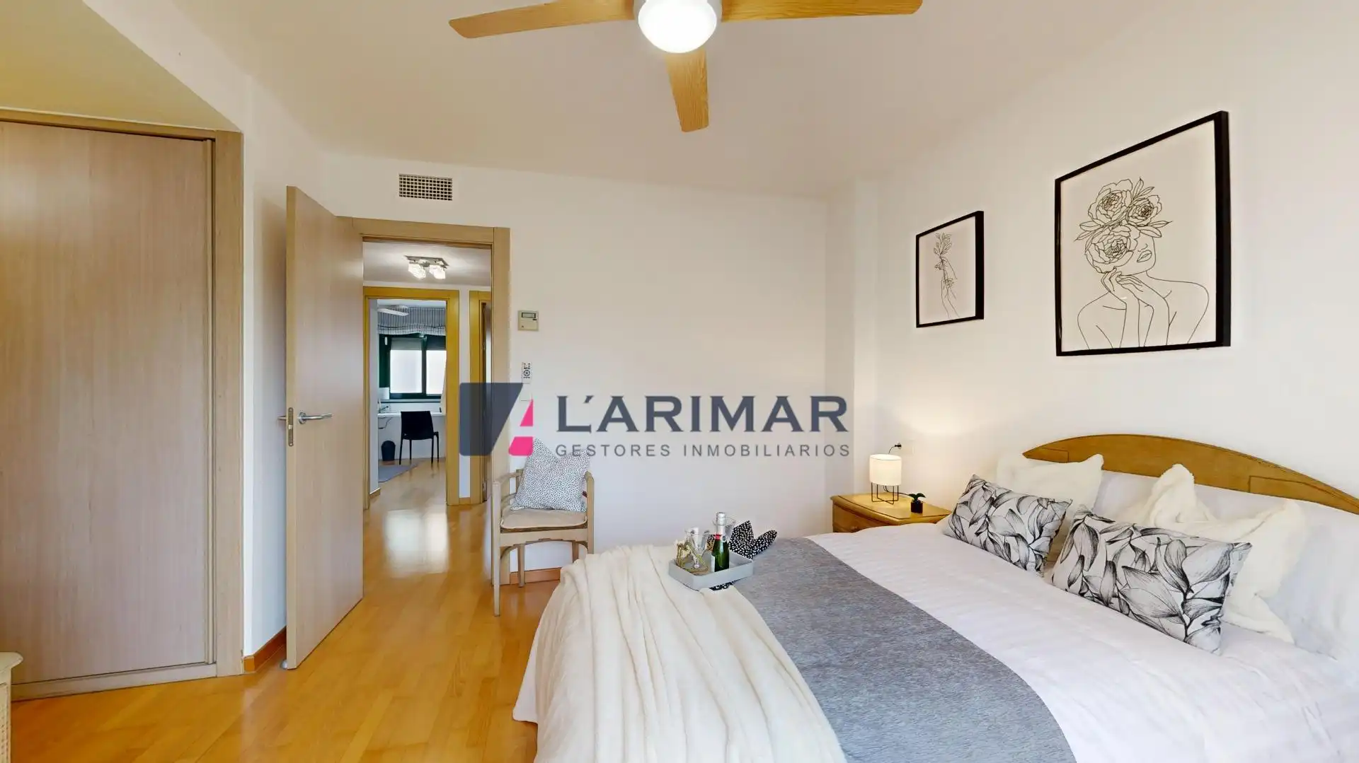 Habitación de Casa adosada en venta en Alicante / Alacant con Aire acondicionado, Jardín privado y Terraza