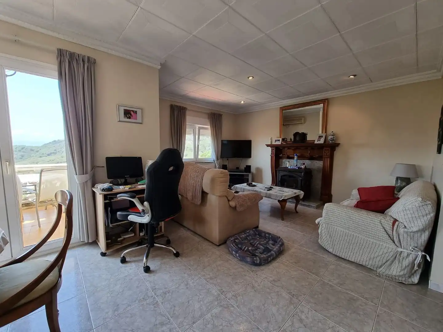 Sala de estar de Casa o chalet en venta en Lloret de Mar con Aire acondicionado, Calefacción y Jardín privado