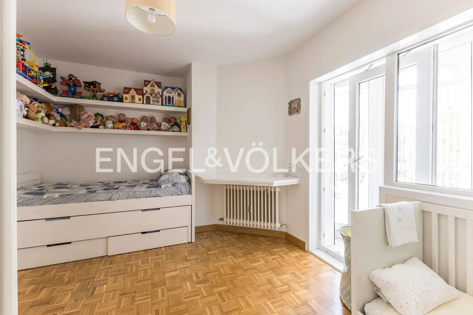 Habitación de Piso en venta en Madrid con Calefacción, Jardín privado y Parquet
