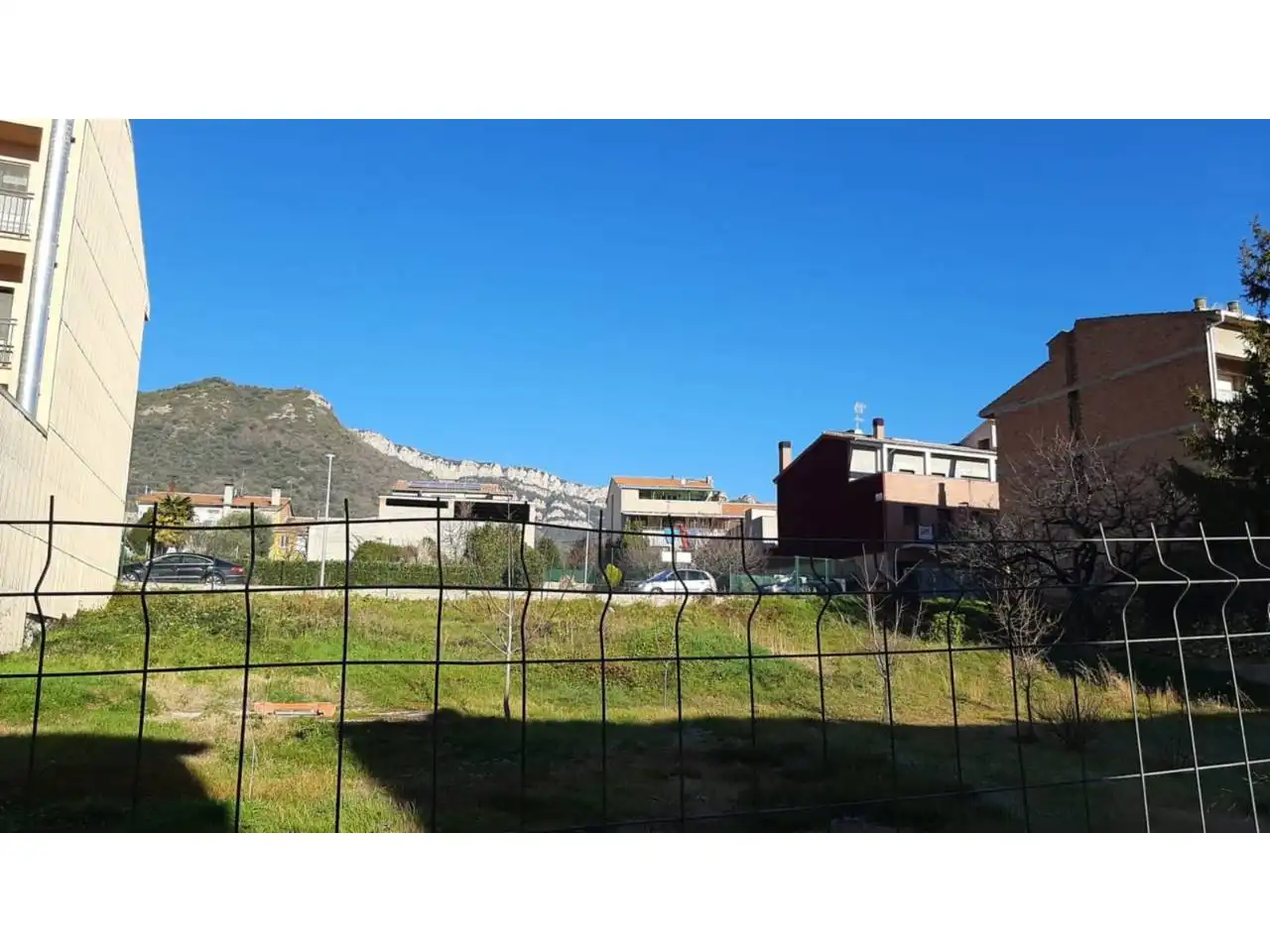 Außenansicht von Residential zum Verkauf in Avià