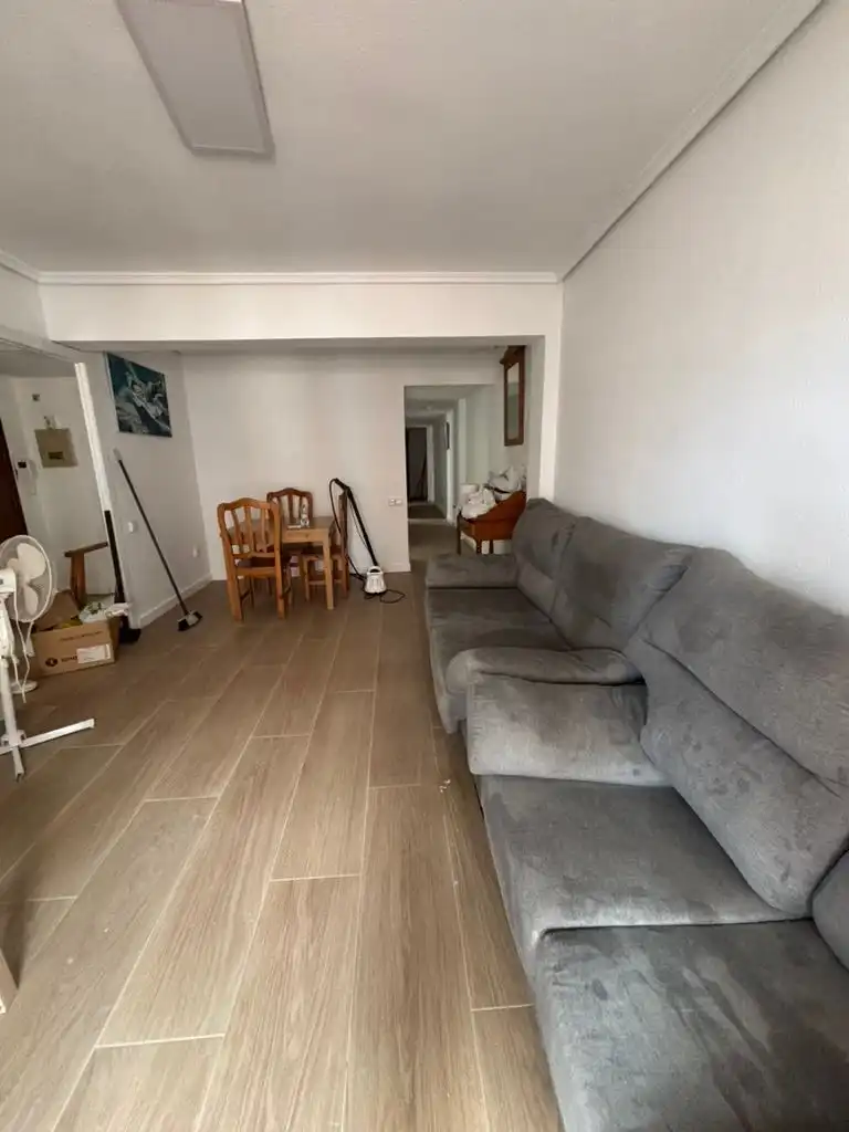 Flat with terrace to rent in Rascanya