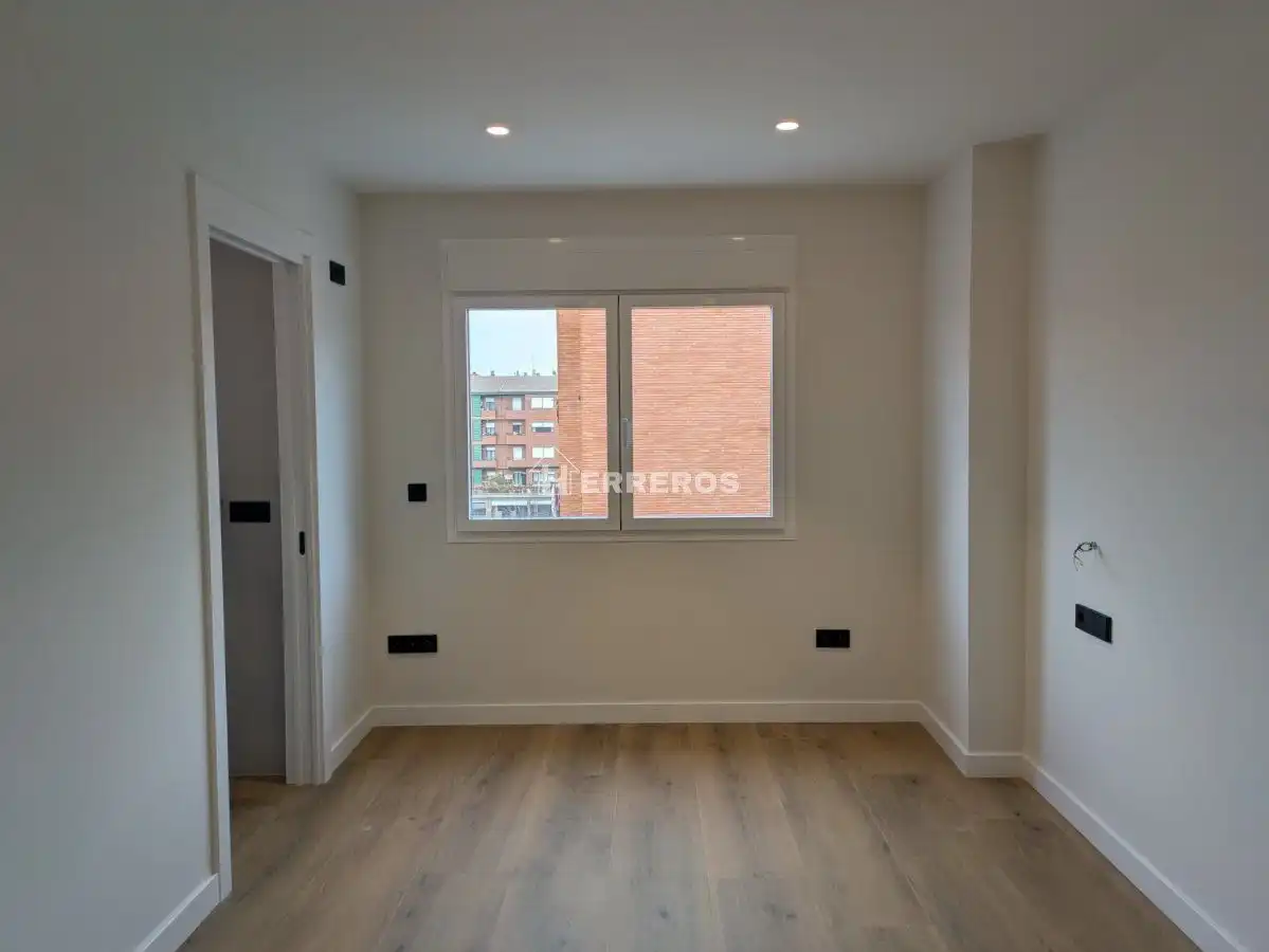 Habitación de Apartamento en venta en Nájera con Aire acondicionado, Calefacción y Terraza