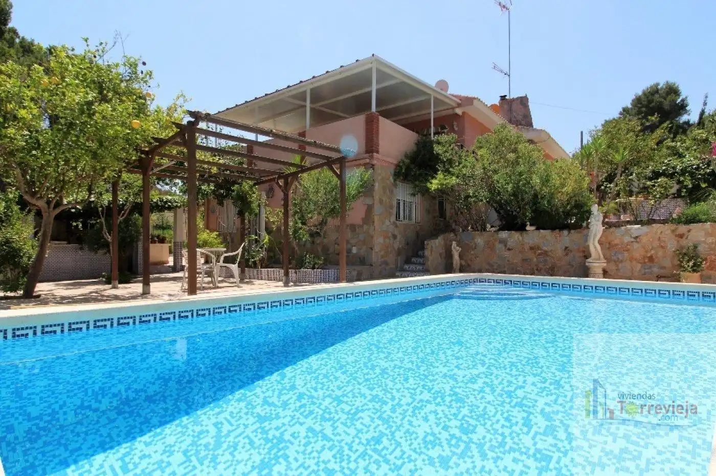 Piscina de Casa o xalet en venda en Torrevieja amb Aire condicionat, Calefacció i Traster